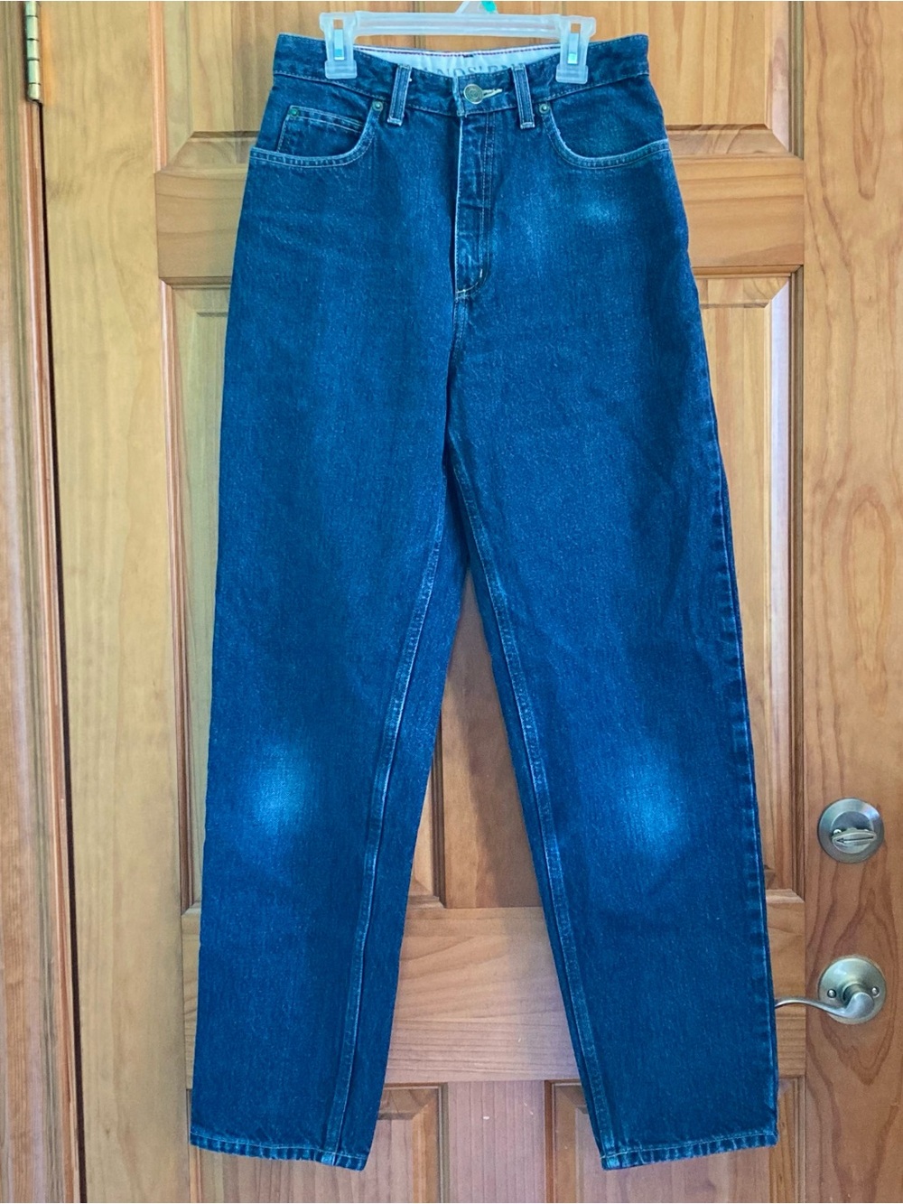 Women’s Lands’ End size 4 dark wash relaxed fit tapered leg blue jeans